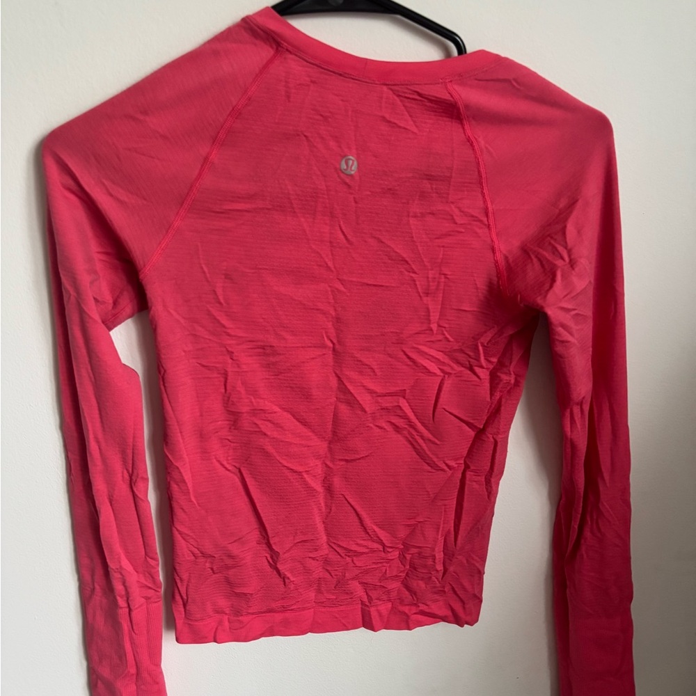 Lululemon long sleeve swiftly tech